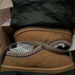 Brand New Chestnut Ugg Tasman